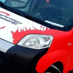 Jak okleić samochód - proste kroki, które unikną błędów i kosztów